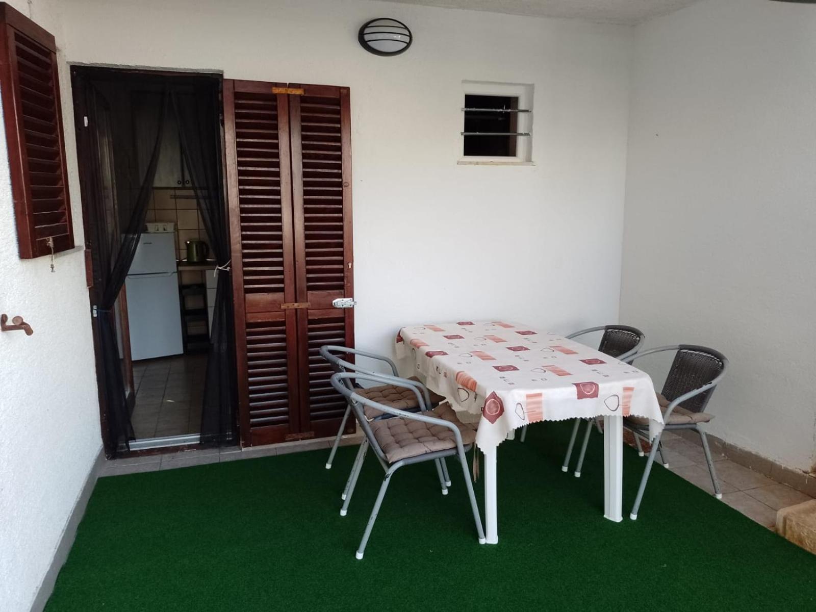 Apartmani Nik ビビニェ エクステリア 写真