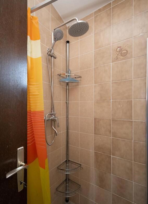 Apartmani Nik ビビニェ エクステリア 写真